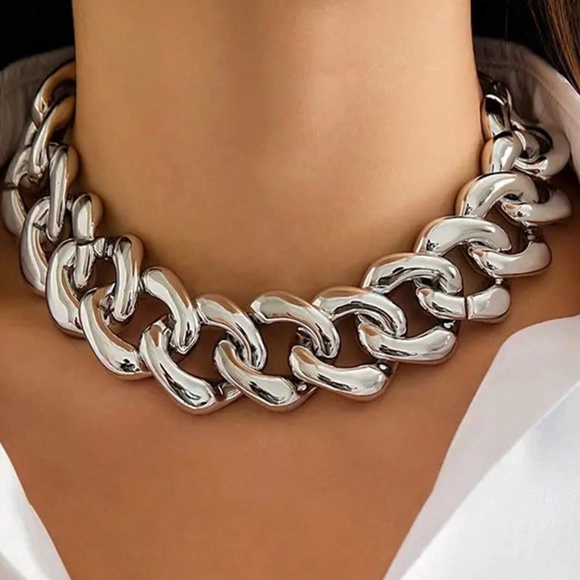 BellanBlue Jewelry - Chunky Gold Chain Statement Necklace